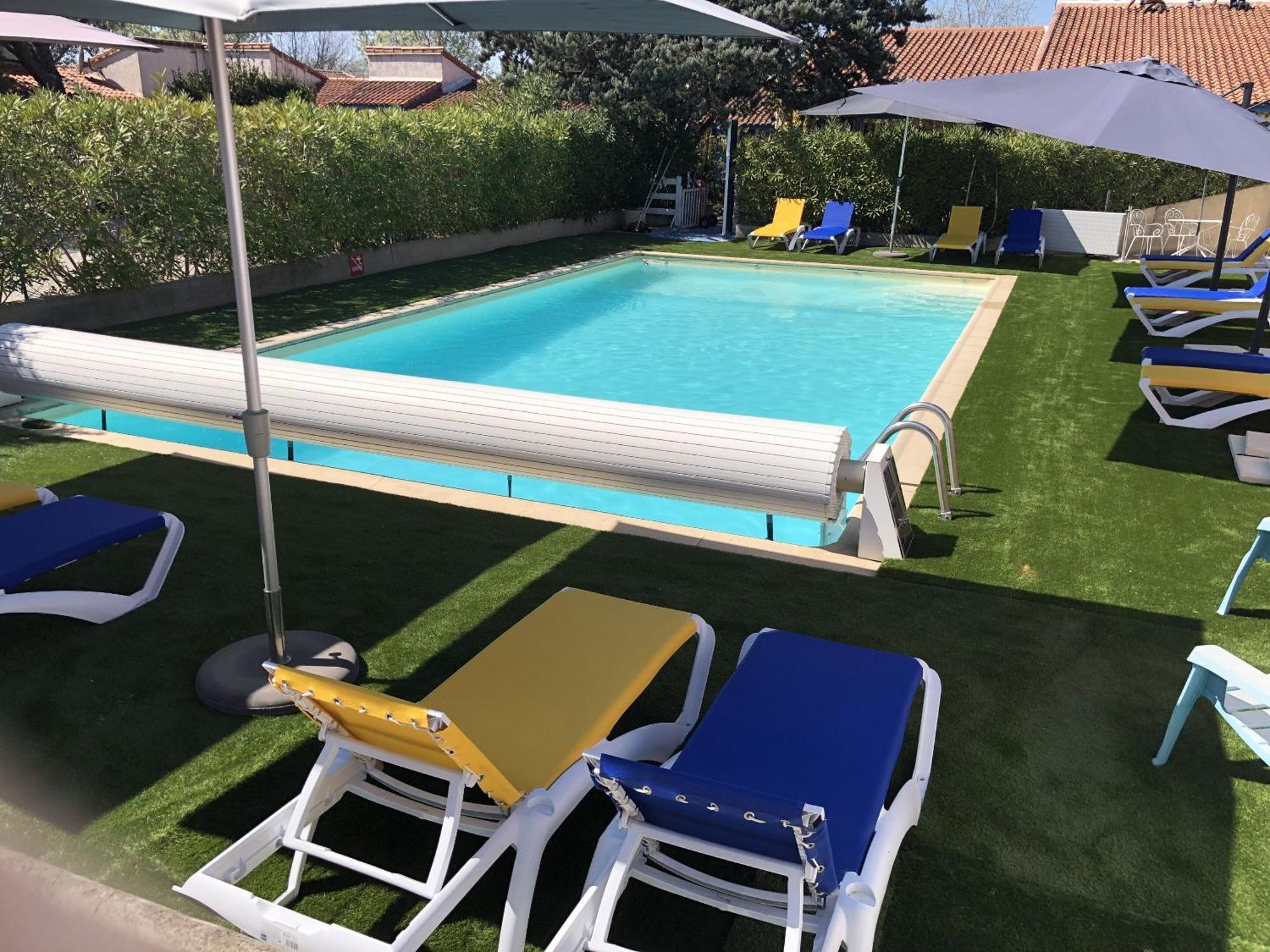 Hotel Des 4 Vents "Esprit Camargue" Aigues-Mortes Kültér fotó