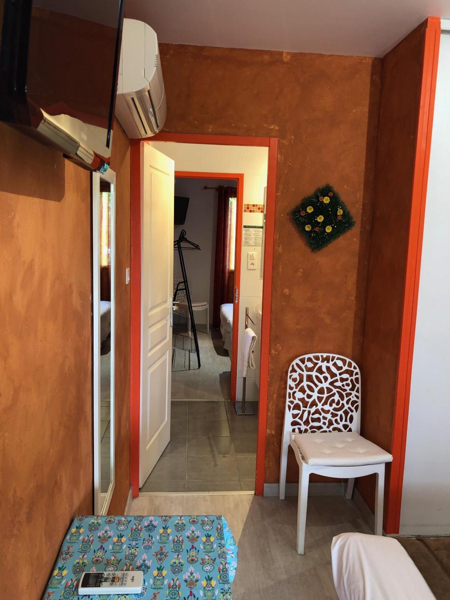Hotel Des 4 Vents "Esprit Camargue" Aigues-Mortes Szoba fotó