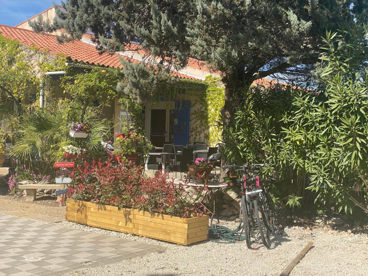Hotel Des 4 Vents "Esprit Camargue" Aigues-Mortes Kültér fotó