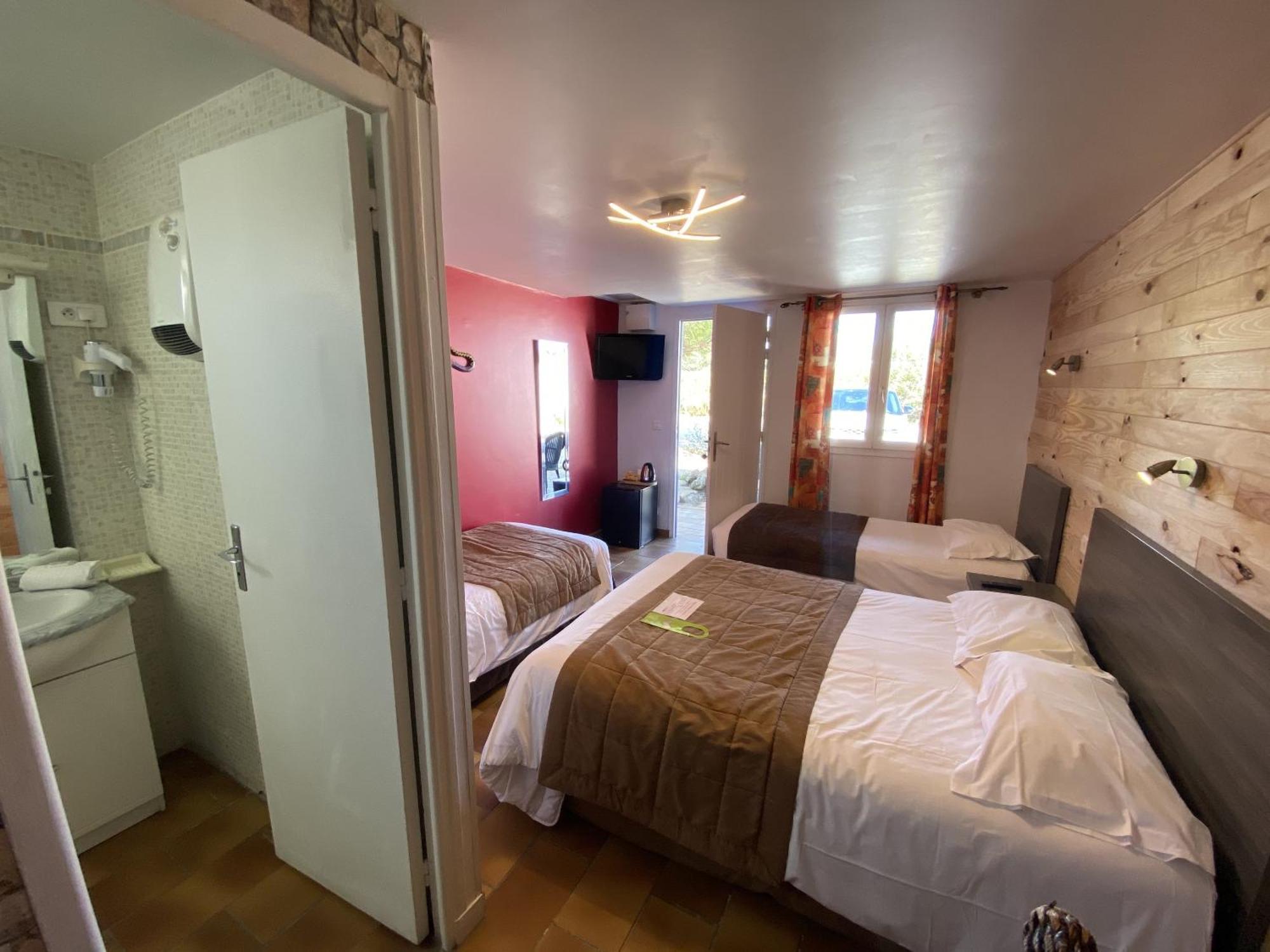 Hotel Des 4 Vents "Esprit Camargue" Aigues-Mortes Kültér fotó